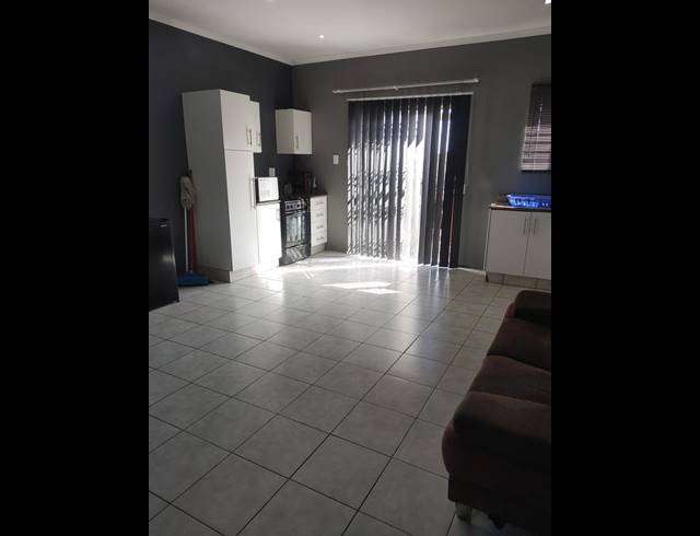 1 BEDROOM PROPERTY TO RENT IN PARK HILL